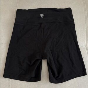Aritzia Black Bike Shorts